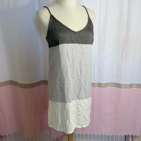 RVCA Gray and White Mini Dress - Picture 3 of 6